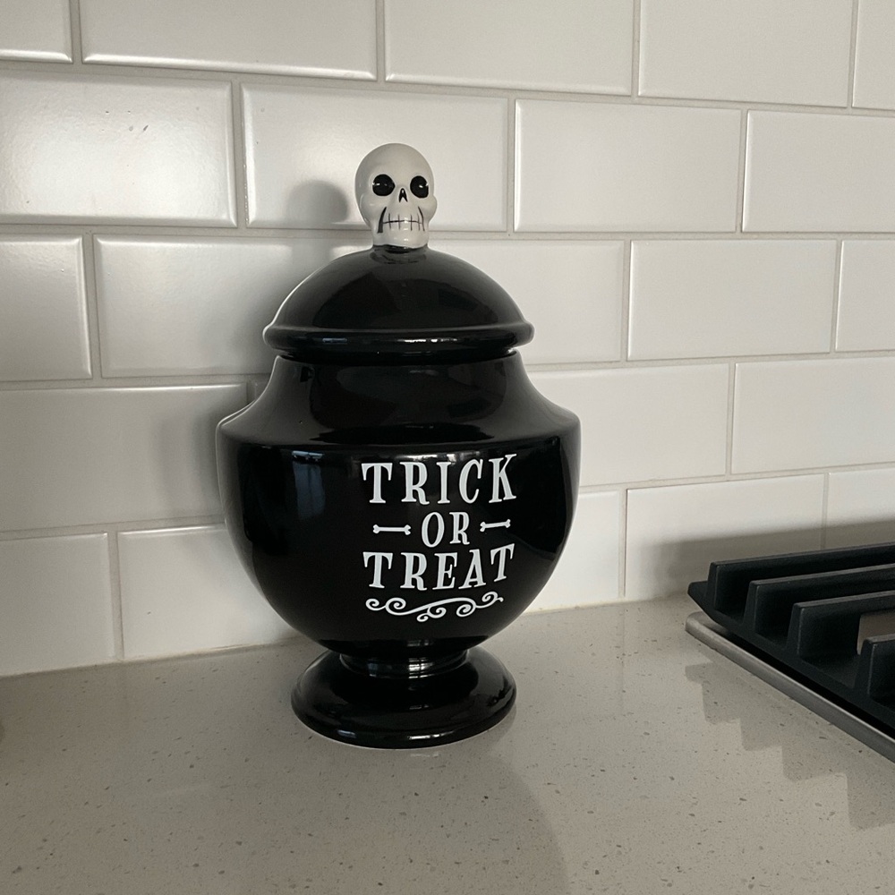 Hyde & EEK Trick or Treat Black Ceramic Halloween Cookie Jar